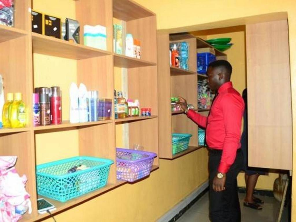 Newton Hotels Limited Owerri Esterno foto
